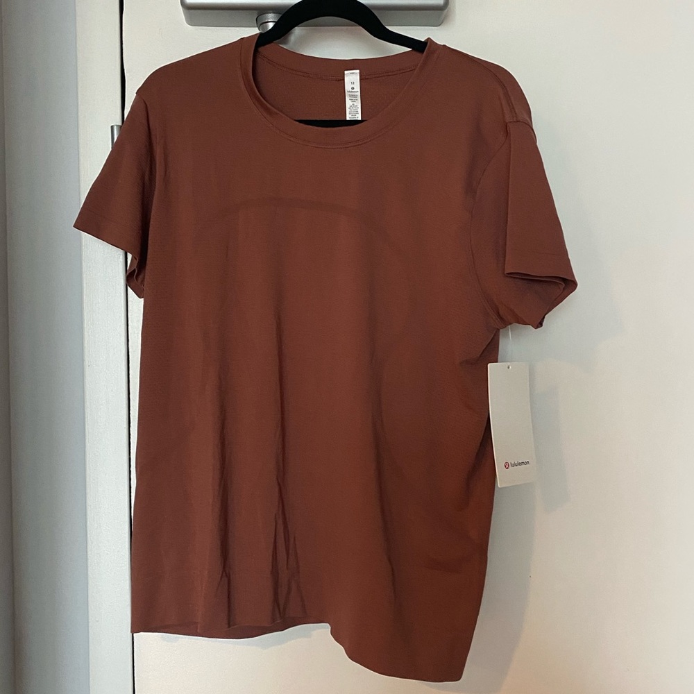 Lululemon swiftly breathe short sleeve
